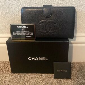 Chanel Long Caviar Kiss Lock Leather Wallet